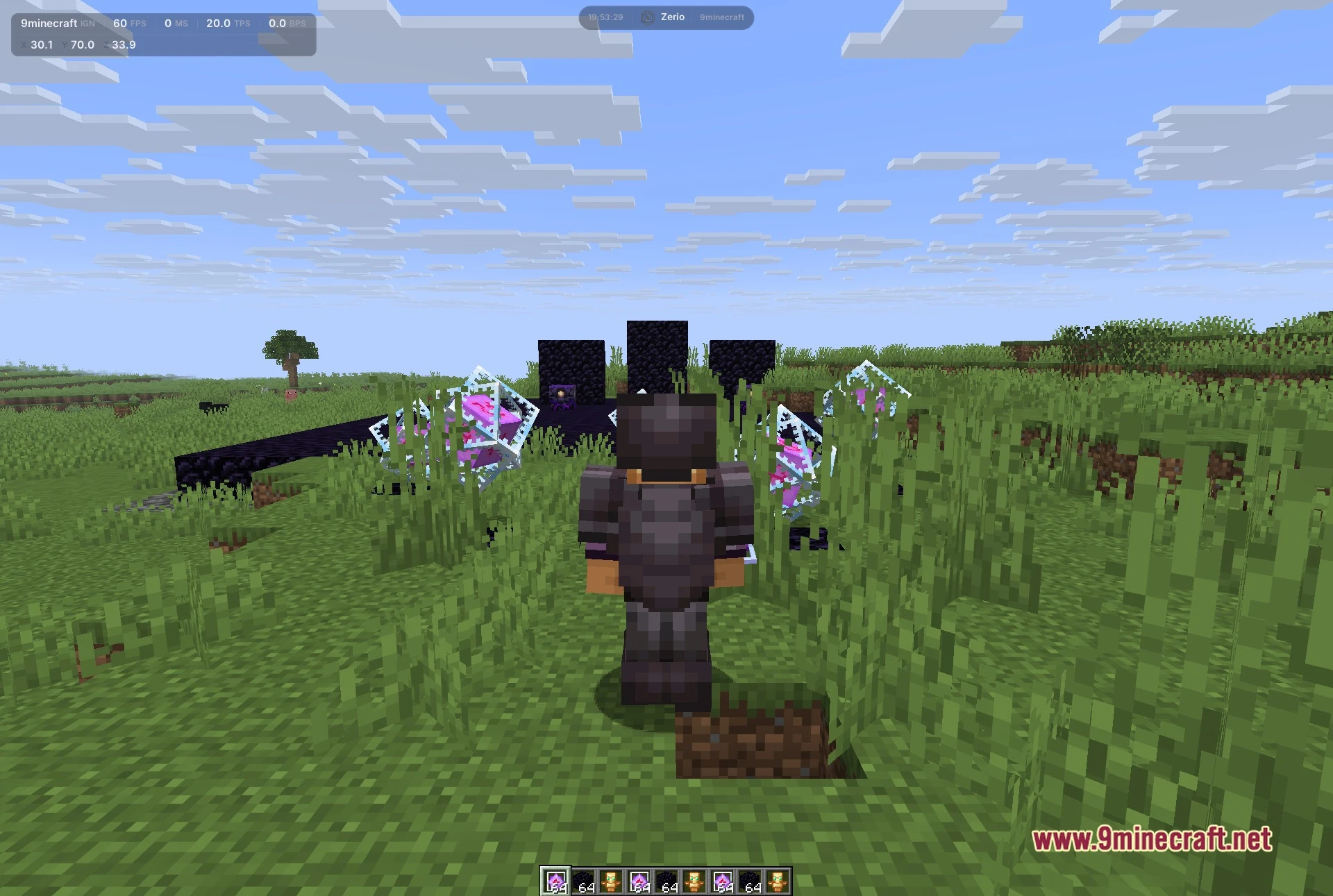 Zerio Client Mod Screenshot 2 Zerio running in a crystal fight, its HUD showing FPS, ping, TPS and player coordinates.
